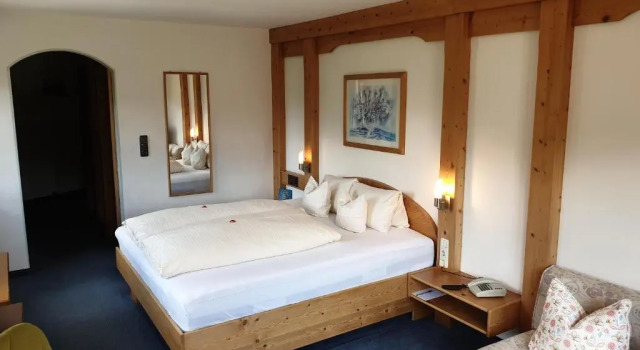 Двухместный номер Standard с балконом Hotel Alpin