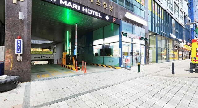 Mari Hotel
