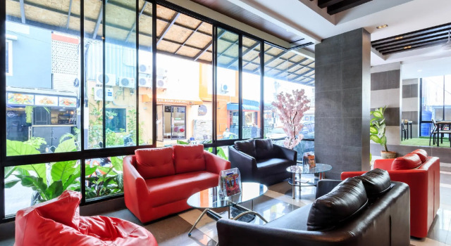 7Q Bangla Hotel, Забронировать Отель Патонг-Бич остров Пхукет