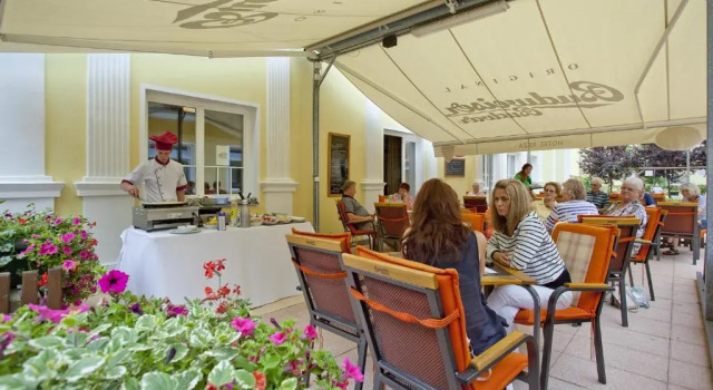 Номер Standard Hotel Reza