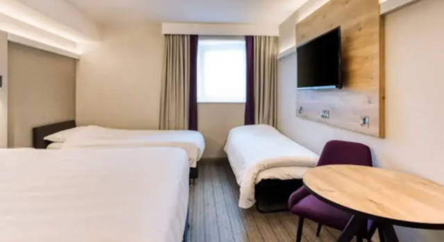 Premier Inn Southampton West Quay, Забронировать Отель Отели Саутгемптона 3 звезды, рядом с Театр «Мэйфлауэр», 3*