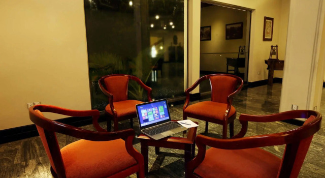 Randholee Resort & Spa