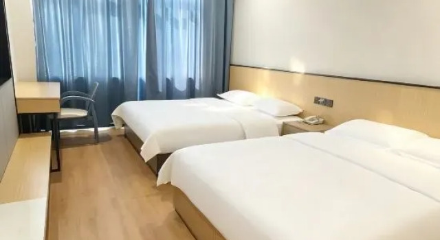 Трёхместный семейный люкс Bona Hotel (Jinzhou Century Square)