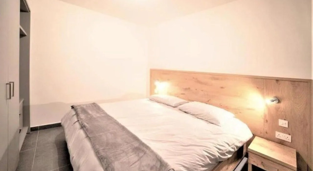 Isky Apartments