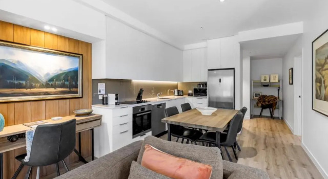Riverview Penthouse - Apartment 19, Book Apartment Arthurs Point New Zealand