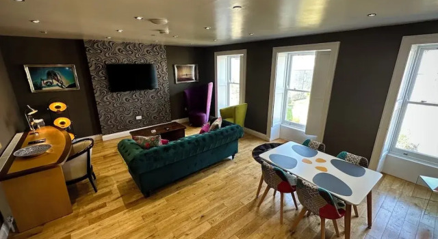 Апартаменты Halvard Apartments at Castletown