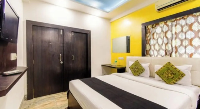 Номер Deluxe Goroomgo Puja Residency Kolkata