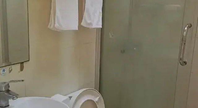 Кровать в общем номере (мужской номер) Chenxiang Fashion Hostel