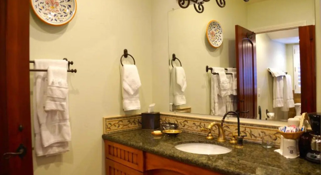 Четырёхместный номер Superior Castillo Inn at the Beach