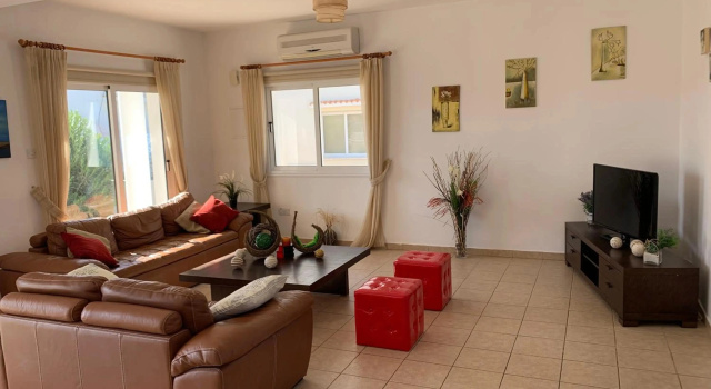 Carilisto Villas Big 4 Bedrooms in Center of Ayia Napa