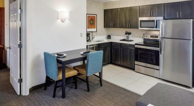 Четырёхместный люкс с 2 комнатами Residence Inn by Marriott Portsmouth