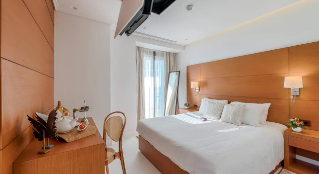 Люкс Premium View c 1 комнатой Bellevue On The Beach Suites
