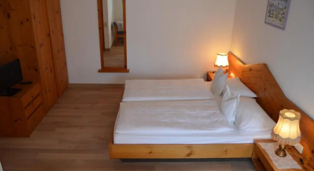 Двухместный номер Standard с балконом Hotel Eden Guesthouse