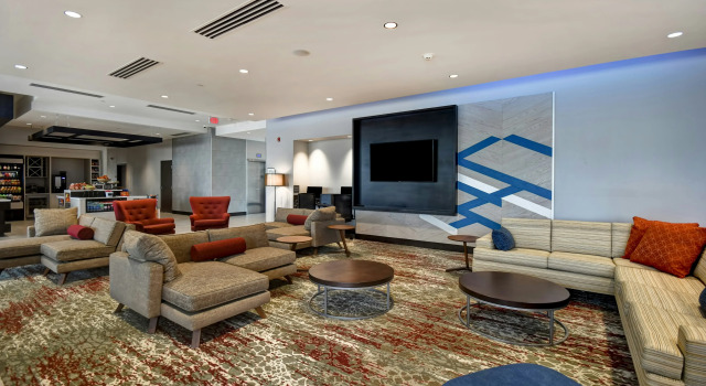 Hilton Garden Inn Lansing West