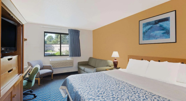 Двухместный номер Standard Days Inn by Wyndham Brunswick Bath Area