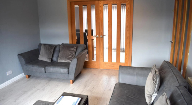 3 Bedroom-Kelpies Serviced Apartments Bruce, Book Lejlighed  