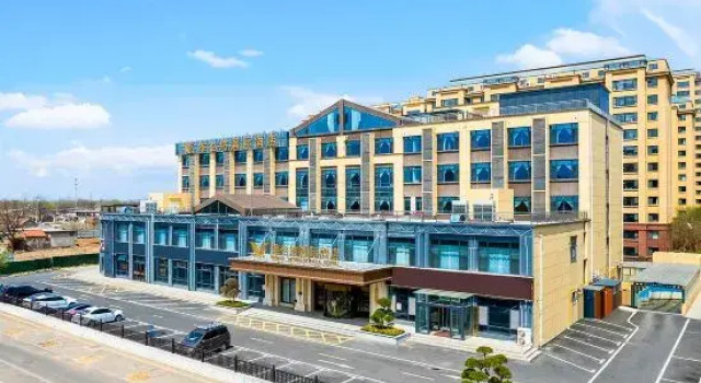 Vienna International Hotel (5.0 Linzi District Government Qingyin Expressway Intersection Store), Prenota Hotel Hotel a Zibo con parcheggio, Parcheggio