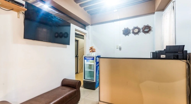 Alt Complex by OYO Rooms