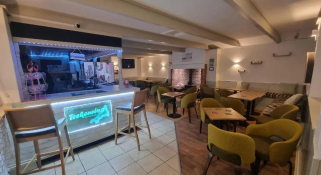 Two Bedroom Barn Conversion, Boek Hotel Hotels in Merseyside met zwembad, Zwembad