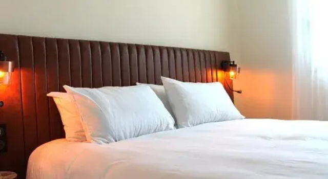 Standart tek kişilik oda Adonis le Castellet