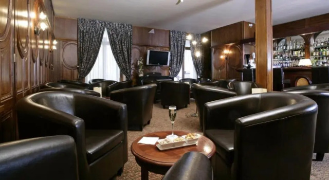Hôtel Aletti Palace, Boek Hotel Hotels in Franche-Comte met ontbijt, Ontbijt