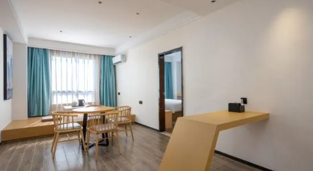 Люкс Haikou Aili Seaview Hotel