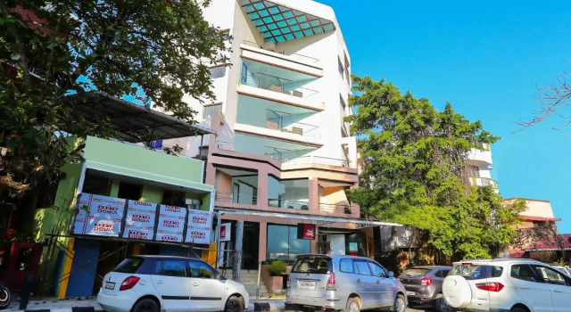 Treebo Time Square Marine Drive, Забронировать Отель Отели штата Кералы 3 звезды, 3*