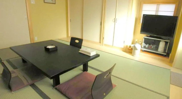 Трёхместный номер Standard Minshuku Inn Shirahama Ekinoyado