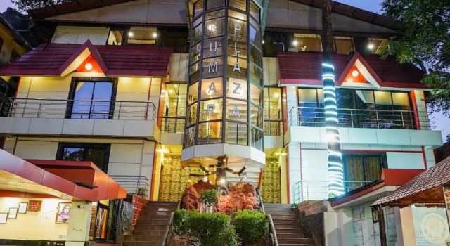 Hotel Kumar Plaza, Buchen Sie Hotel Matheran Maharashtra, in der Nähe von Echo Point