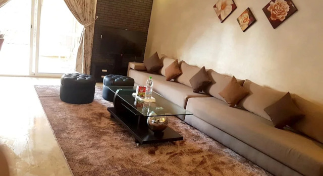 Apartment With 2 Bedrooms in Casablanca, With Shared Pool and Enclosed Garden, Rezervasyon Daire Doukkala-Abda otoparklı oteller, Otopark