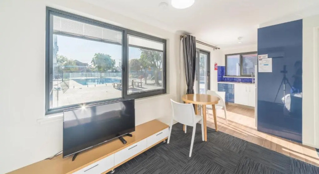 Студия Batavia Apartments