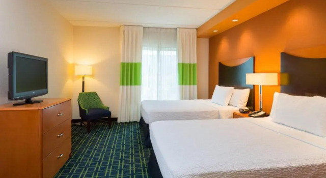 Четырёхместная студия Fairfield Inn & Suites Lock Haven
