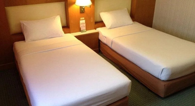 River Hotel Nakhon Pathom, Varaa Hotelli SPA-hotellit kohteessa Central Thailand, SPA