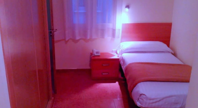 Номер Standard Hotel RC Ramon y Cajal