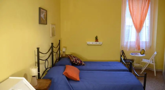 B&B Firenze Lorenzo&Lorenzo, Забронировать Отель Флоренция Тоскана, рядом с Дом Буонаротти