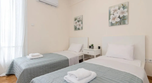 Phaedrus Living: City Center Flat Michalakopoulou