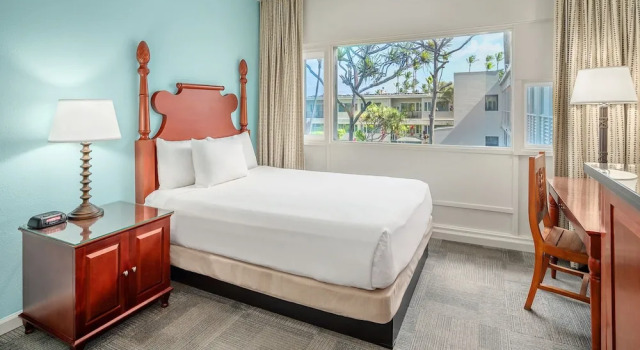 Двухместный номер Accessible Maui Beach Hotel