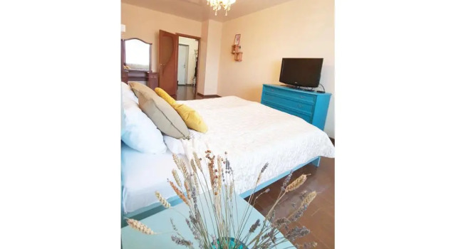 Elhome (Elhome) on the Fifth avenue 95, Prenota Appartamento Hotel a Samara con parcheggio, Parcheggio