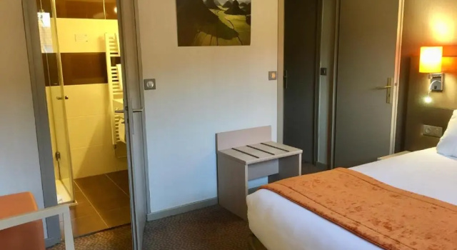 Семейный номер Standard The Originals City, Hôtel Rey du Mont Sion, Saint-Julien-en-Genevois Sud