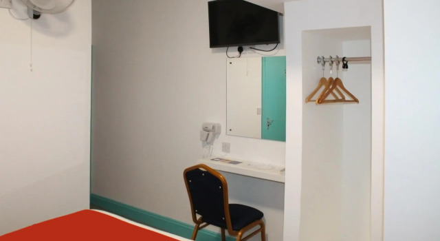 Трёхместный номер Standard Euro Hotel Clapham