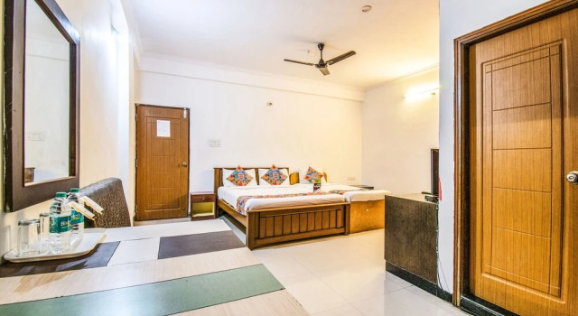 OYO 762 Hotel GMR 18 Grand, Rezervovat Hotel Bangalore Bangalore