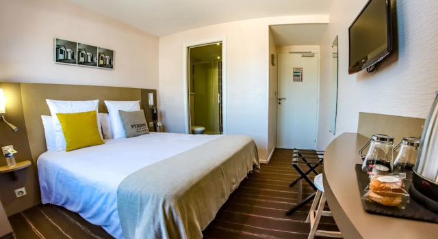 Номер Comfort Logis Hôtel du Parc
