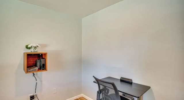 Large Backyard, Walk to Hospital: Sheboygan Abode!, Reserva ahora Hotel Hoteles en Sheboygan con aparcamiento, Aparcamiento