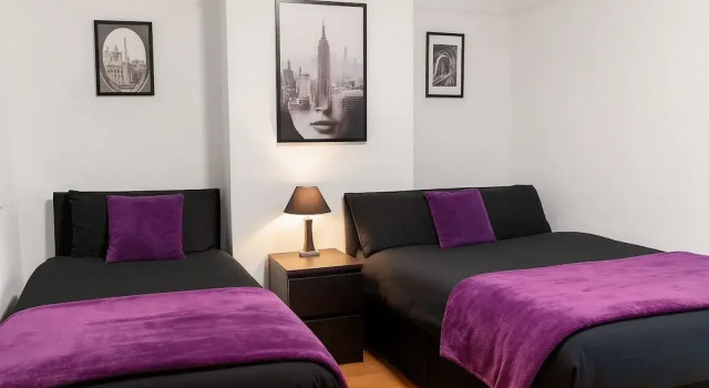 Prime 4BR Reading House & Free Parking