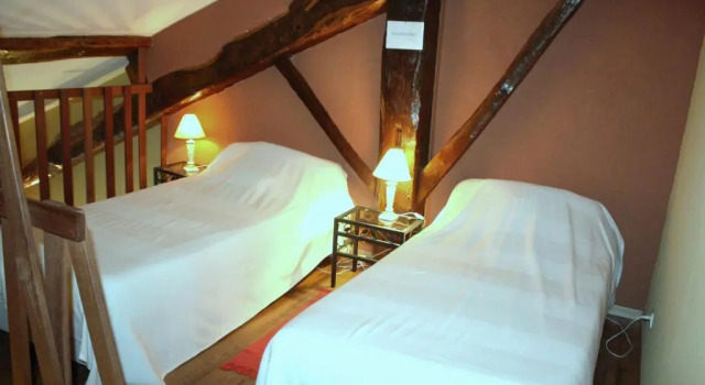 Logîte Touristique Les 3 Loups, Book Hotel Châtenois 