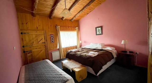 Valle del Carrileufu, Prenota Hotel Villa Lago Rivadavia 