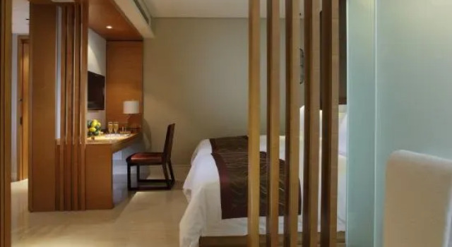 Люкс Deluxe с красивым видом из окна Sanya Phoenix Waterside Gloria Resort