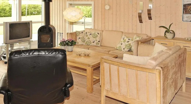 Scenic Holiday Home in Hemmet near Ringkobing Fjord, Book Feriehus Sommerhuse i Ansager, Hytte