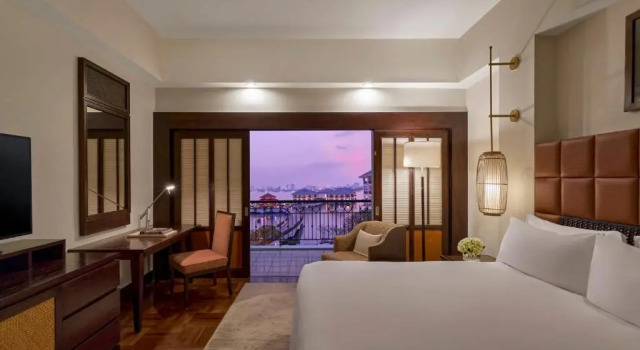Двухместный номер клубный Classic с видом на озеро InterContinental Hanoi Westlake by IHG