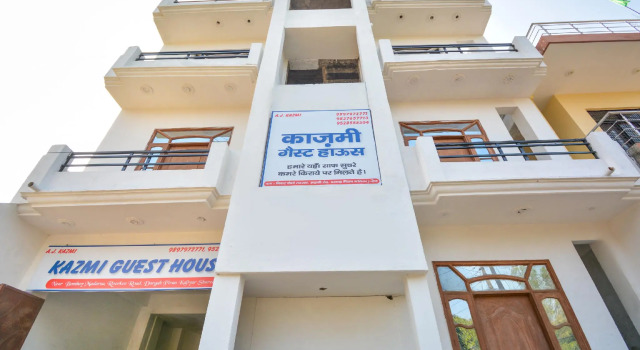 SPOT ON 66793 Kazmi Guest House, Rezervovat Penzión Roorkee Uttarakhand